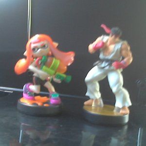 2x Bundle of Amiibo - Orange Inkling Girl and Ryu